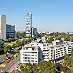 Arcotel Kaiserwasser - Nahe Der Donau Hotel