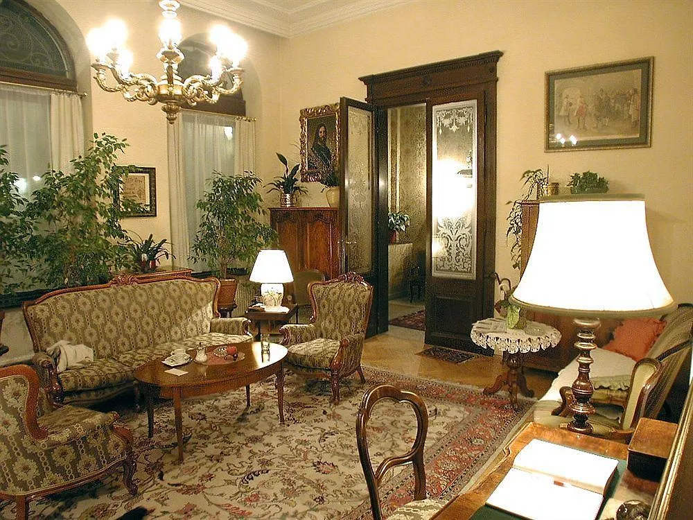 Hotel Apartment Rothensteiner Viena